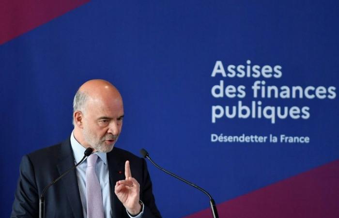 Moscovici favorable aux « contributions exceptionnelles » des grandes entreprises