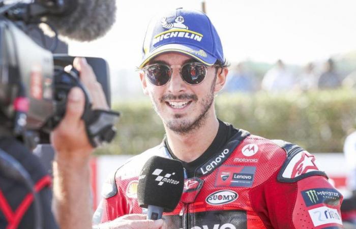 Francesco Bagnaia monte sur le podium, il sauve les meubles après une course compliquée