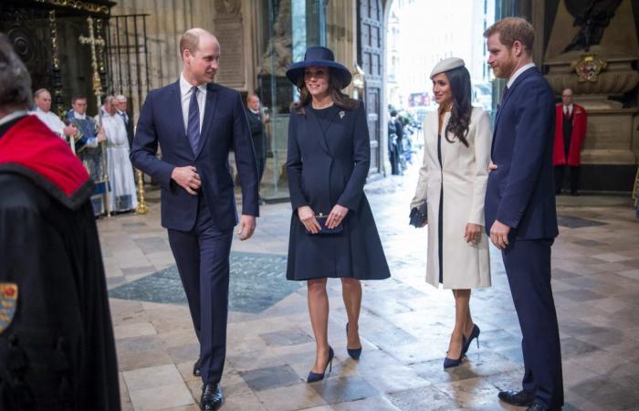 ce rôle qu’a joué la reine Elizabeth II dans la querelle entre les deux frères