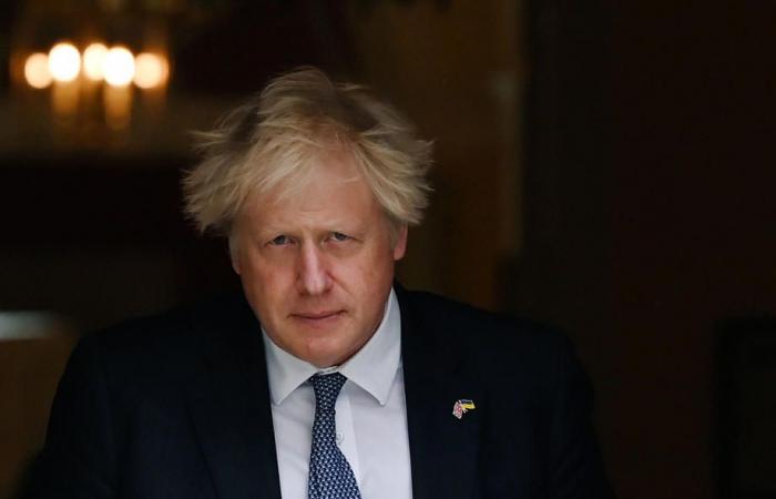 “J’ai ordonné qu’une attaque contre une usine néerlandaise soit planifiée afin que nous puissions fournir des vaccins contre le Covid” – la confession choquante de Boris Johnson