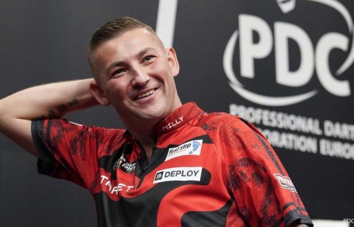 Nathan Aspinall n’est pas encore sûr du Championnat d’Europe après sa défaite contre Daryl Gurney, Ryan Searle bat Madars Razma au Swiss Darts Trophy