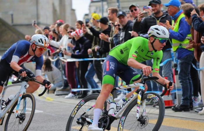 Pogacar seul en tête, un groupe de 7 poursuivants avec Evenepoel et Van der Poel à 50 secondes (direct)