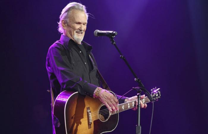 L’auteur-compositeur-interprète et acteur Kris Kristofferson est décédé à 88 ans