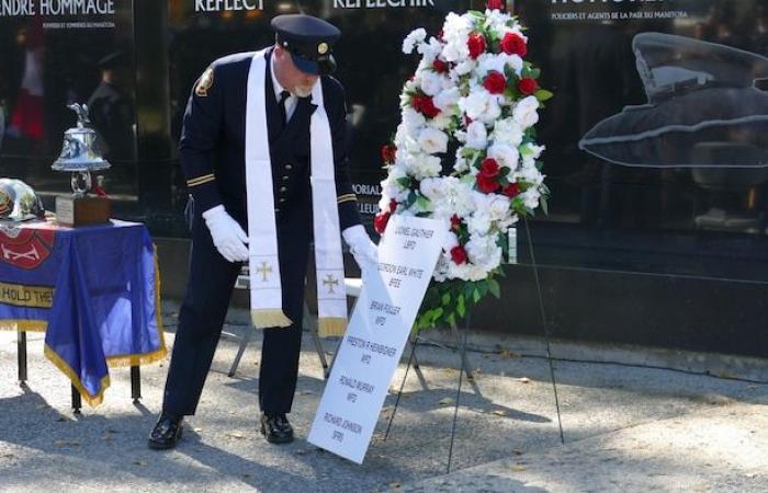 Le nom du pompier décédé par suicide ajouté au monument commémoratif des pompiers morts au combat au Manitoba