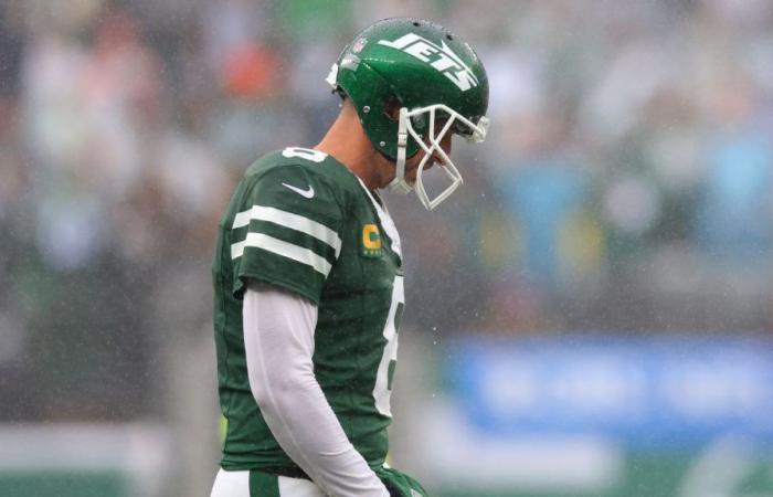 Aaron Rodgers regrette les erreurs mentales des Jets lors de la défaite contre les Broncos