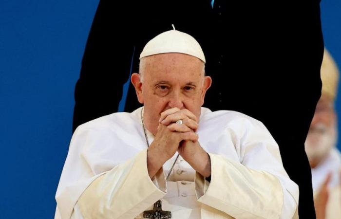 le pape très critique sur l’avortement et l’UCLouvain dans l’avion pour Rome, “ce n’est pas moral”