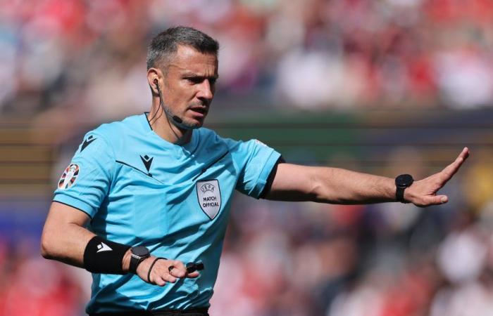 Slavko Vinčić arbitre du match, ses principales statistiques