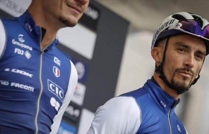 Julian Alaphilippe abandonne après une lourde chute et est évacué en ambulance