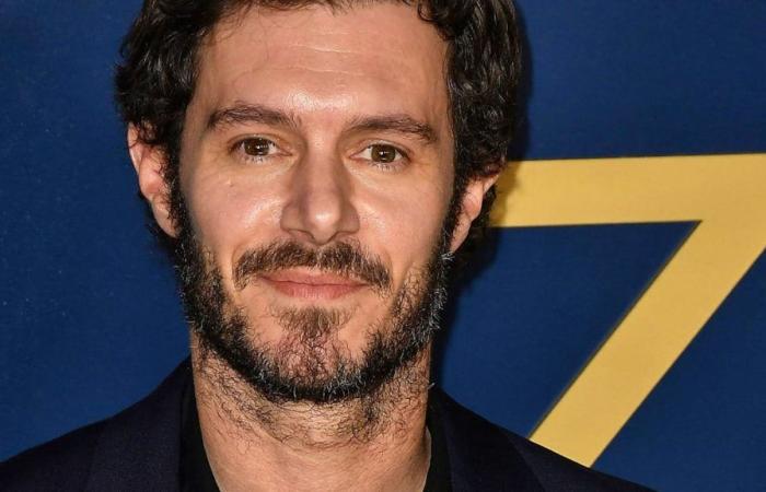 Adam Brody : J’aime être romantique