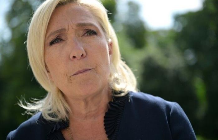 Marine Le Pen assure “n’avoir enfreint aucune règle” à l’ouverture du procès du RN sur l’utilisation des fonds européens