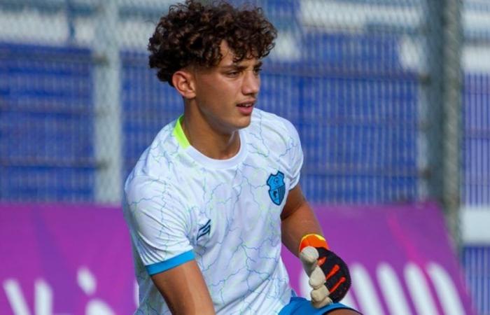 A 17 ans, Rayan Azouagh devient le plus jeune gardien de l’histoire de la Botola