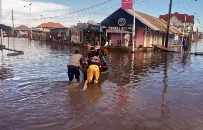 déménagement du CS Neema suite aux inondations