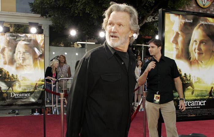 L’icône de la musique country et acteur de “Heaven’s Gate” Kris Kristofferson est décédé à 88 ans