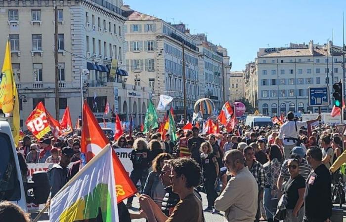 2 800 manifestants à Marseille ce mardi matin