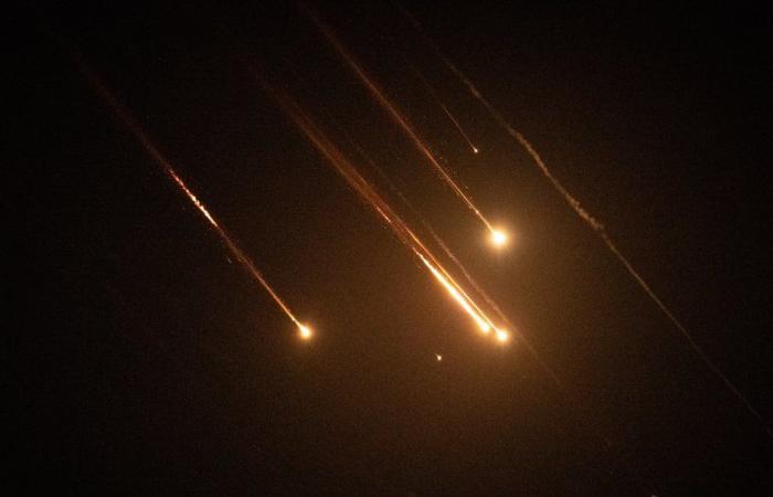 Attaque à Tel-Aviv et tirs de missiles depuis l’Iran… Israël était sous le feu de plusieurs attaques ce mardi soir