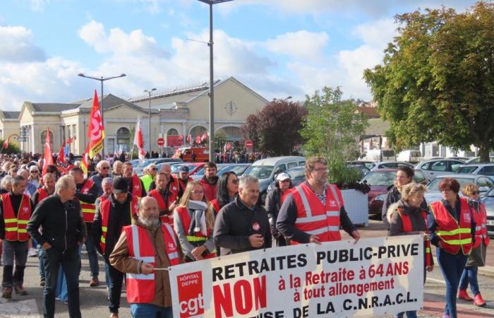 400 personnes dans la rue à Dieppe