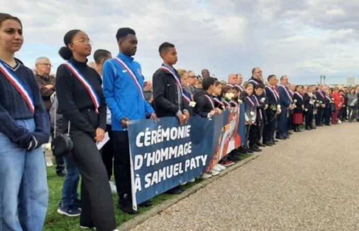 une cérémonie pour ne jamais oublier Samuel Paty