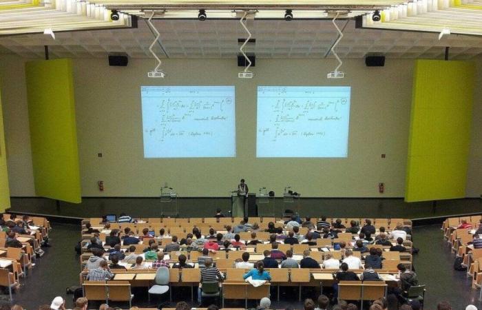 Une banderole prônant le viol déployée lors d’une soirée d’étudiants en médecine à Tours