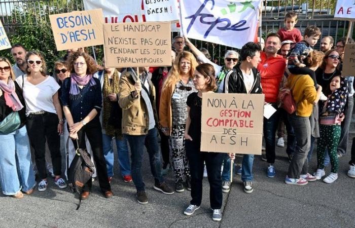 “le recrutement de l’AESH ne répond pas aux besoins des élèves en situation de handicap”, dénoncent les professeurs du lycée Toulouse Lautrec