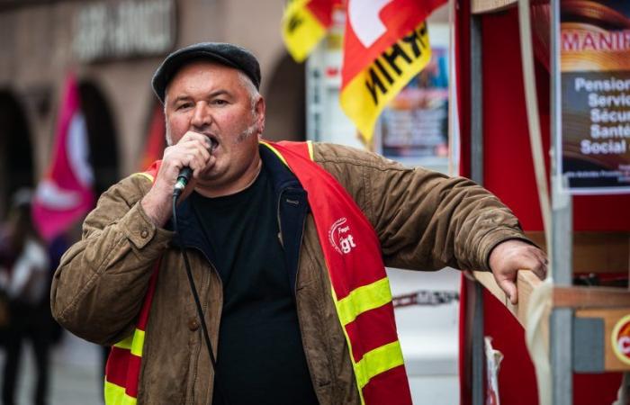 2000 personnes ont manifesté au nom de « l’urgence sociale »