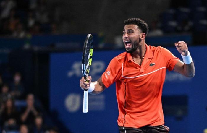 Arthur Fils remporte l’ATP de Tokyo en battant Ugo Humbert, dans une finale 100% française