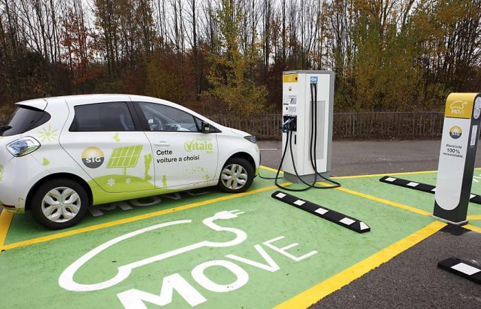 L’OFROU encourage la construction de hubs de recharge rapide