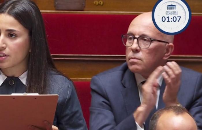 “La France l’a assassinée comme elle a assassiné Lola”, dit la plus jeune députée Hanane Mansouri à Bruno Retailleau (vidéo)