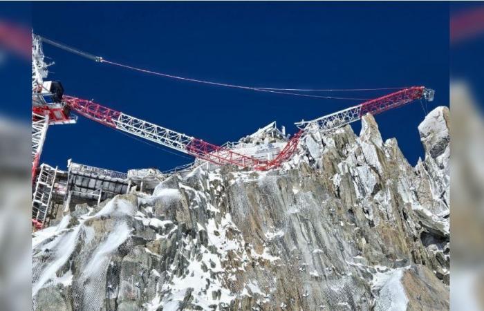 la flèche de la grue du chantier des Grands Montets s’est cassée en deux, aucun blessé