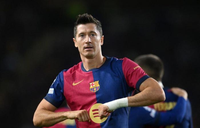 Robert Lewandowski égale le record de Lionel Messi avec son dernier doublé pour Barcelone