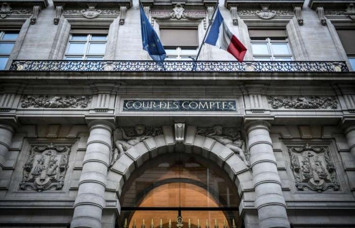 La Cour des comptes propose de supprimer 100 000 postes dans les collectivités locales