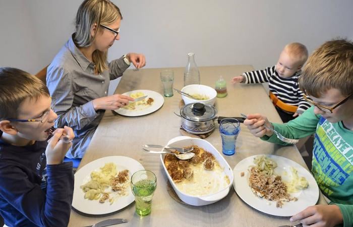 Le modèle de la famille avec deux enfants toujours en vogue