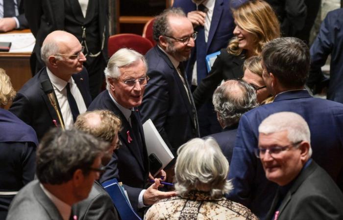 Barnier se paie Ciotti, Attal, Panot… Ces phrases caustiques et moqueuses qui donnent le ton