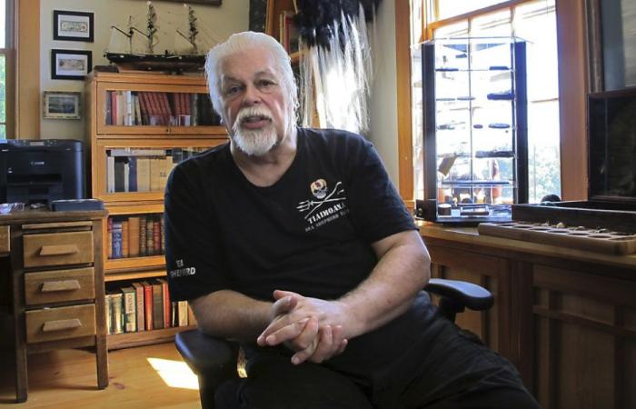 le militant écologiste Paul Watson maintenu en détention