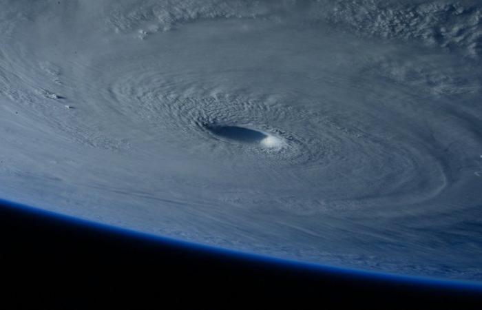 « Dégâts catastrophiques », vents à 280 km/h, catégorie 4… il arrivera sur l’île dans les prochaines heures