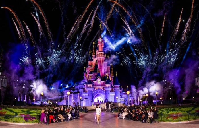 le défilé historique Coperni à Disneyland Paris