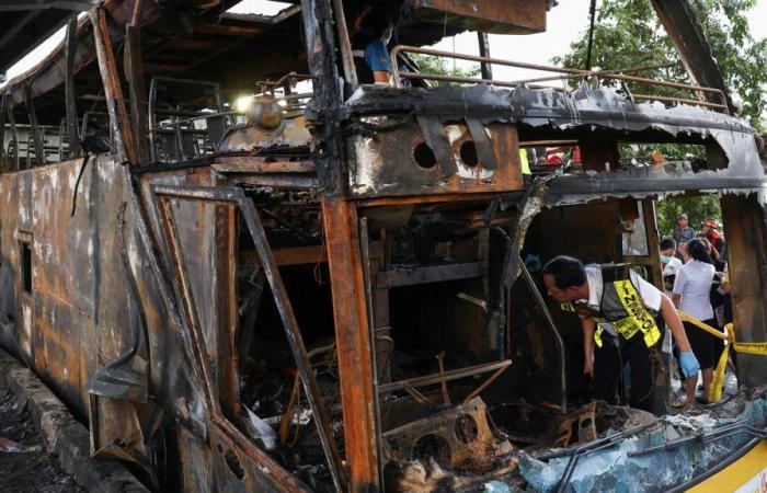 L’incendie d’un bus scolaire fait au moins 23 morts