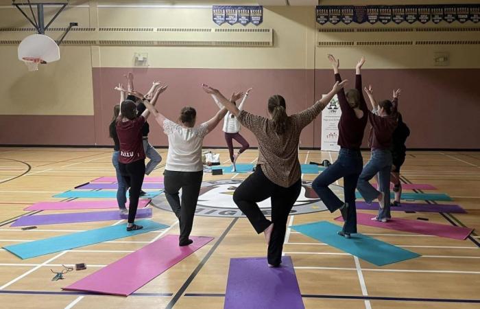 Le yoga a le vent en poupe dans les écoles de Toronto