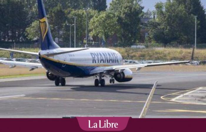 l’aile d’un avion au départ des Pouilles prend feu au décollage !