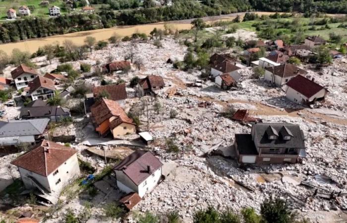 14 morts et des villages coupés du monde : des inondations impressionnantes frappent la Bosnie