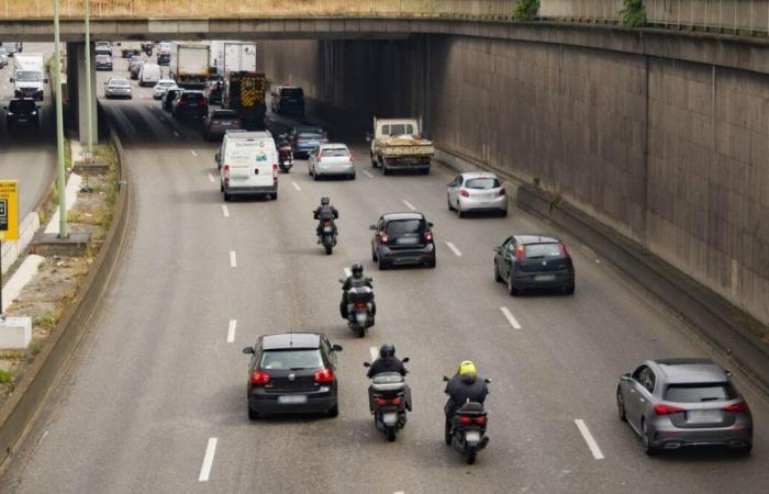 Même limité à 50 km/h, le périphérique parisien reste fermé aux « véhicules lents »… pour l’instant