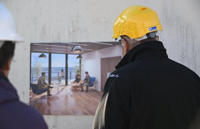 François Sauvadet a visité le chantier « Osmose », un projet architectural ambitieux qui abritera bientôt 400 agents territoriaux