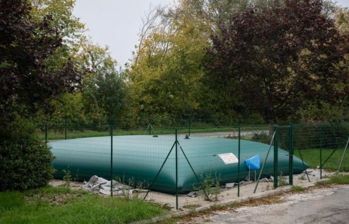 ces “bâches coupe-feu” qui suscitent l’ire des maires