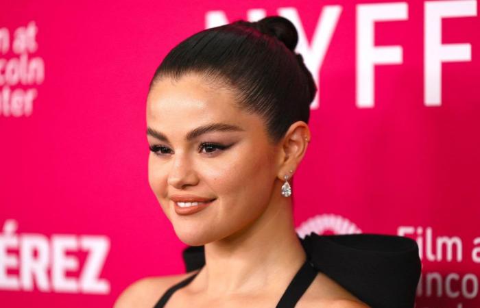 Désormais milliardaire, Selena Gomez trouve « désagréable » de parler d’argent