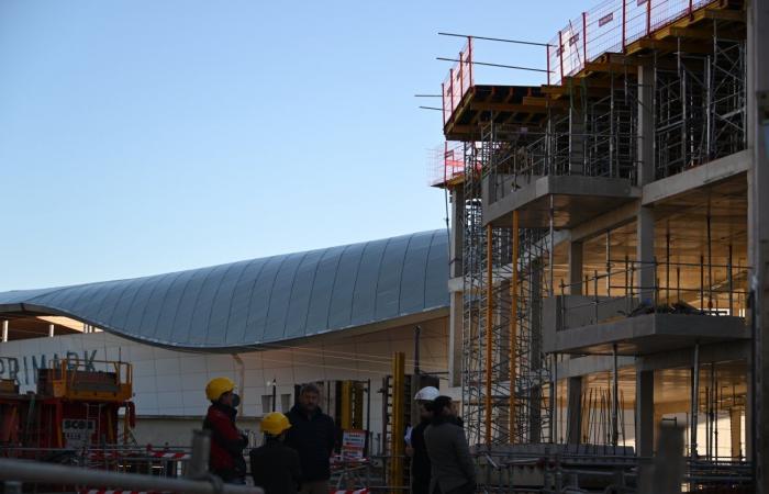 François Sauvadet a visité le chantier « Osmose », un projet architectural ambitieux qui abritera bientôt 400 agents territoriaux