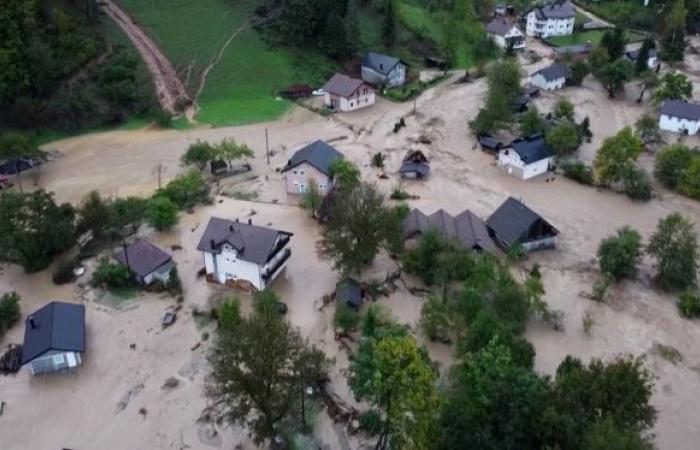 14 morts et des villages coupés du monde : des inondations impressionnantes frappent la Bosnie