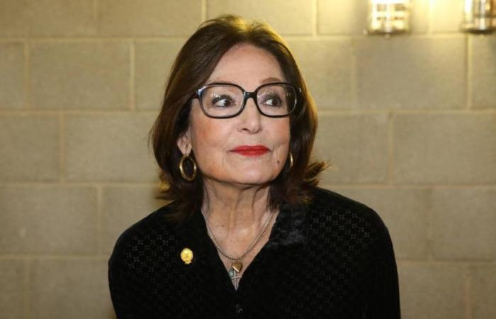 A l’aube de ses 90 ans, Nana Mouskouri souhaite dire au revoir à la scène