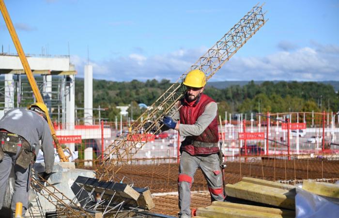 François Sauvadet a visité le chantier « Osmose », un projet architectural ambitieux qui abritera bientôt 400 agents territoriaux