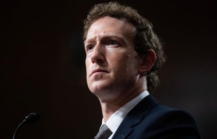 Mark Zuckerberg devient le quatrième milliardaire à dépasser les 200 milliards de dollars de valeur nette, une première dans le classement Forbes des milliardaires.