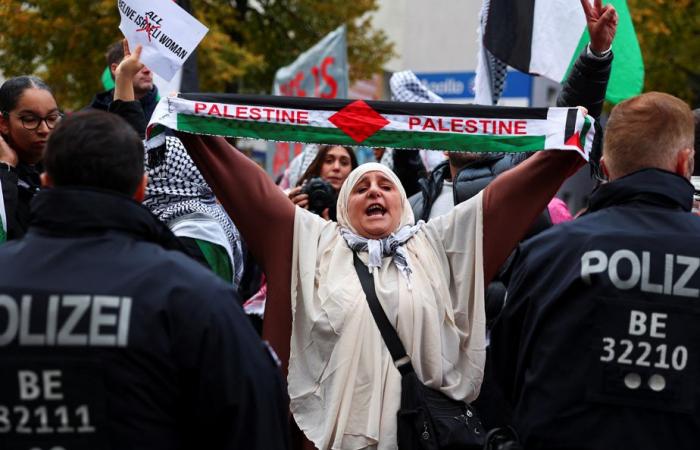 Un an après le 7 octobre, des milliers de manifestants soutiennent Gaza