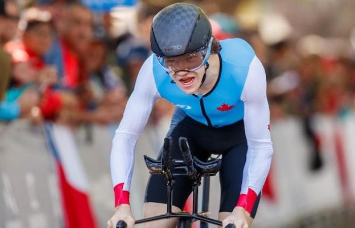 Le paracycliste Alexandre Hayward revient au Nouveau-Brunswick après ses médailles